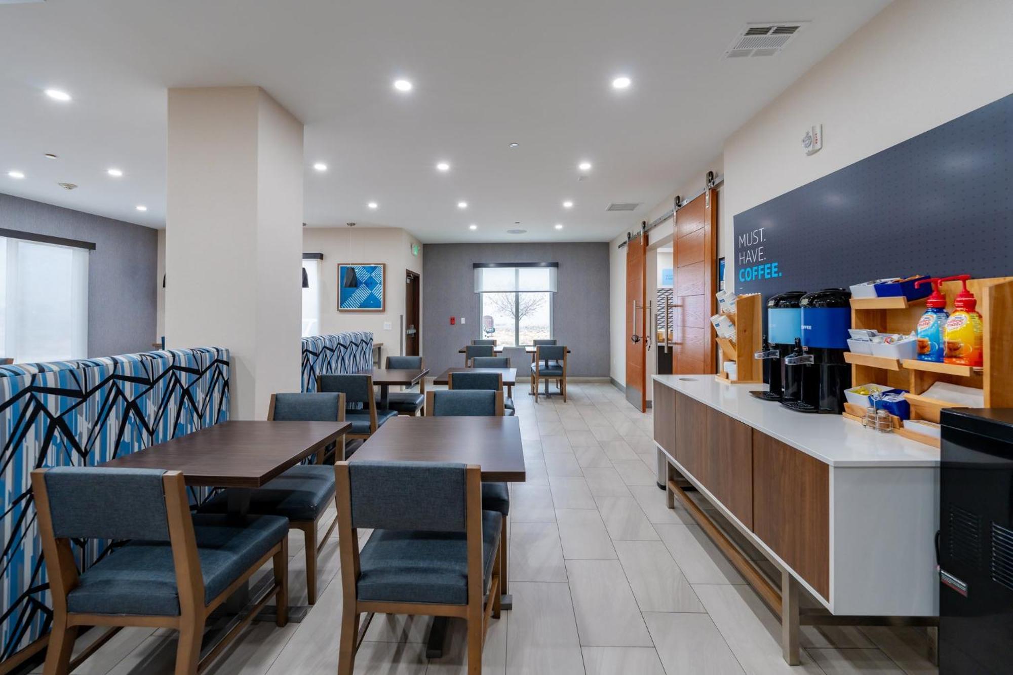 Holiday Inn Express & Suites Frazier Park By Ihg Lebec Exterior foto